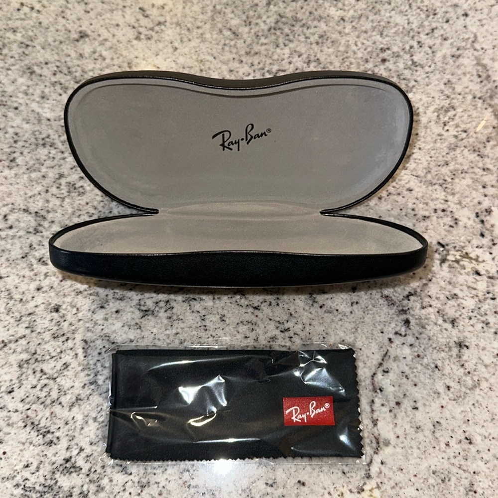 Ray Ban Black Leather Hard Case USED with NEW Lens Wipe